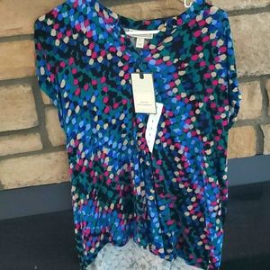 New multi colored short sleeve blouse